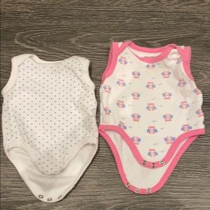2 baby girl body suits